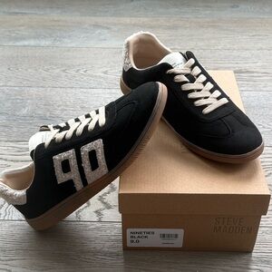 Steve Madden Black Suede & Cream Faux Shearling Fashion “Nineties” Sneakers-9